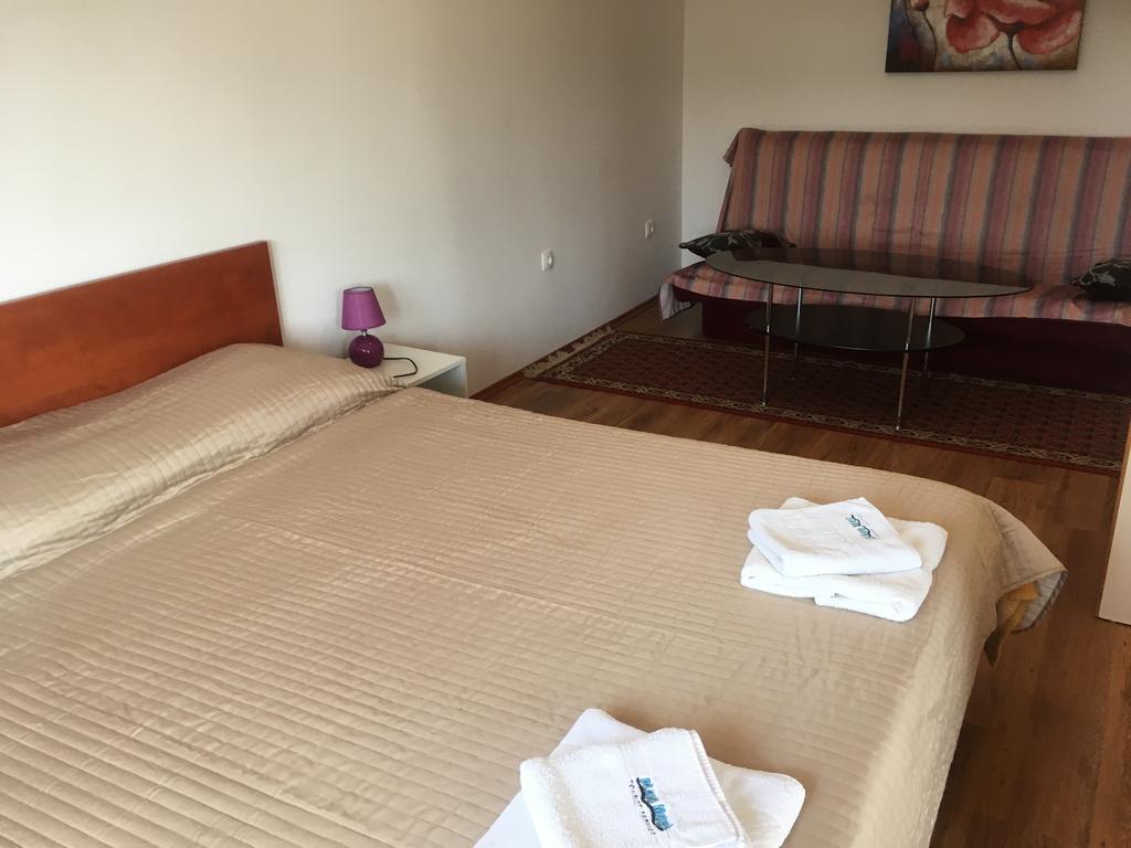 Apartments Lungomare Umag Buitenkant foto